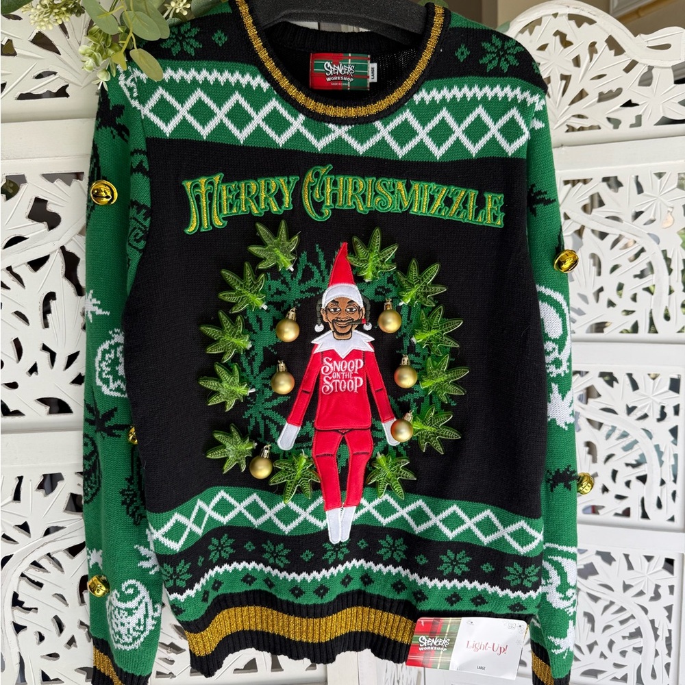 Spencer's Festive Green and Black Crewneck Sweater